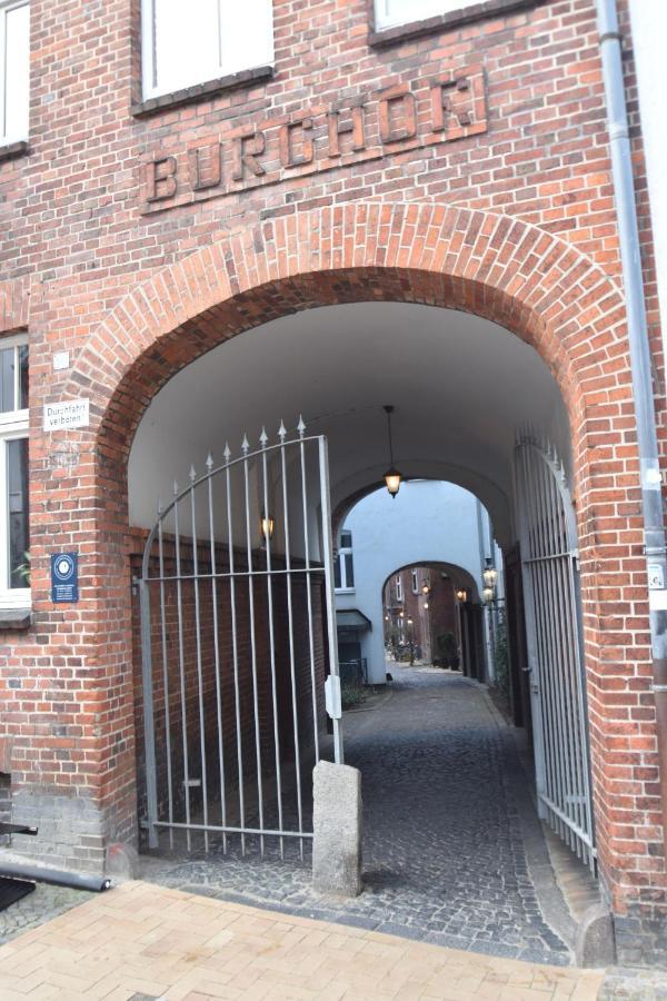 Fewo1846 - Flensburg68 - Komfortable Maisonettewohnung Fuer 6 Personen Mit Dachbalkon Im 4 Og Exterior photo